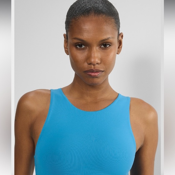 Aritzia Original Contour '90s Tank, Splash Blue - Picture 2 of 9